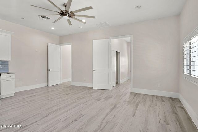 13613 N 76th Street 68, Scottsdale, AZ 85260