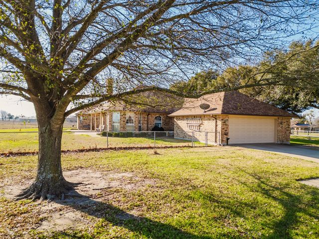 130 Blazek Road, Alma, TX 75119