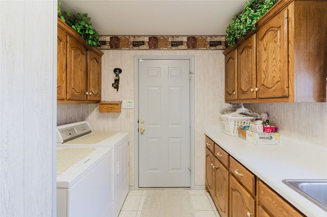 130 Blazek Road, Alma, TX 75119