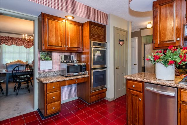 3796 Saint Andrews Drive, Fairborn, OH 45324