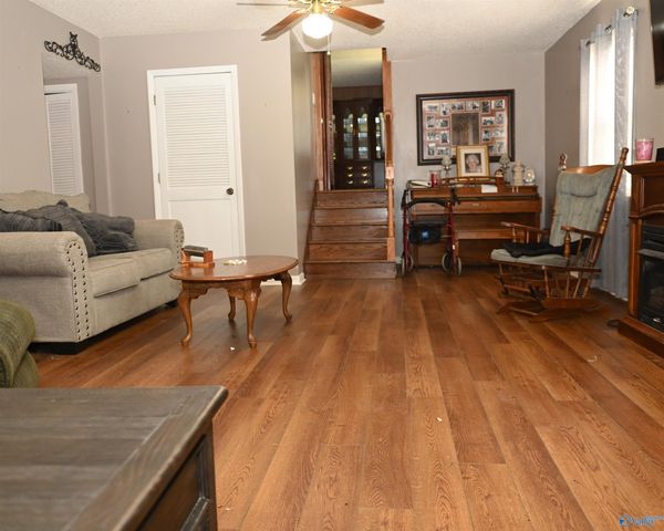 203 Hannah Avenue SE, Attalla, AL 35954
