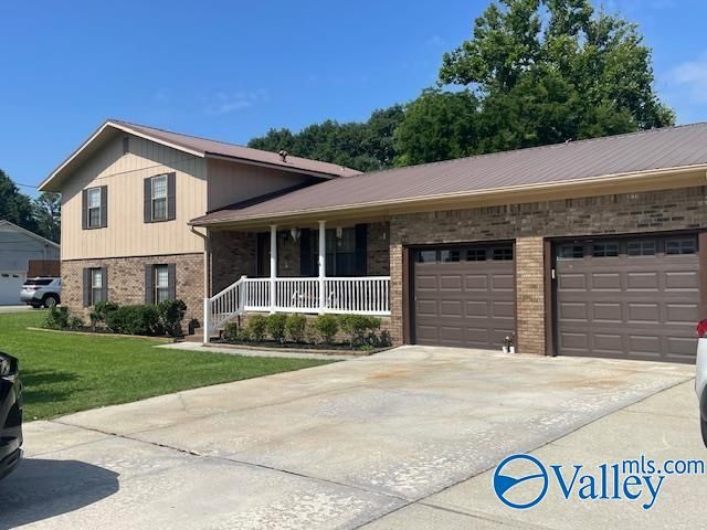 203 Hannah Avenue SE, Attalla, AL 35954