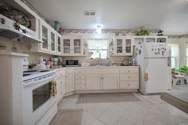 103 Pine Hollow Lane, Mena, AR 71953