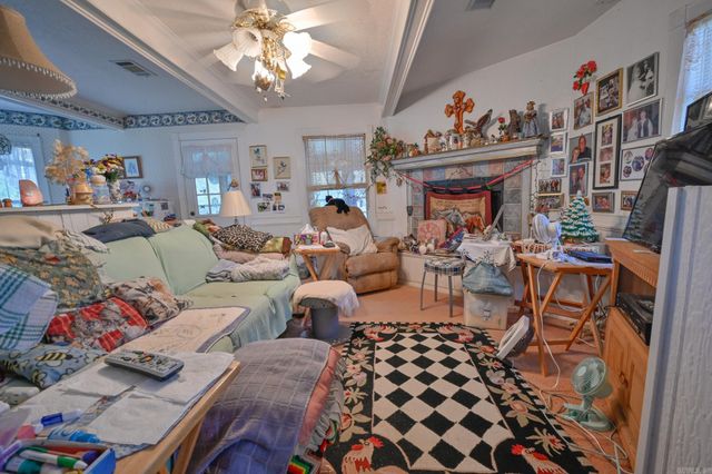 103 Pine Hollow Lane, Mena, AR 71953