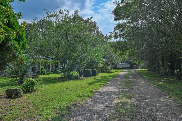 103 Pine Hollow Lane, Mena, AR 71953