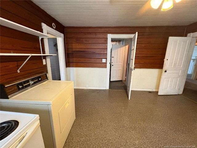 232 B Street, Fayetteville, NC 28301