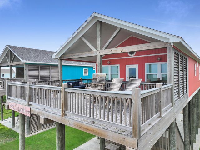 1706 Highway 87, Gilchrist, TX 77617