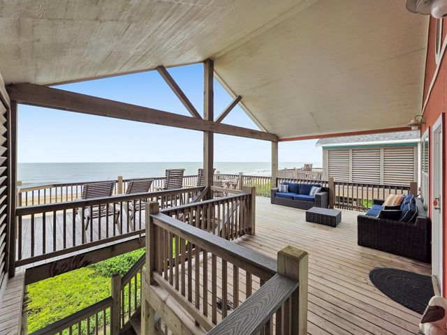 1706 Highway 87, Gilchrist, TX 77617