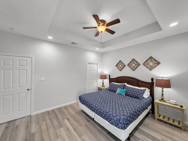 1706 Highway 87, Gilchrist, TX 77617