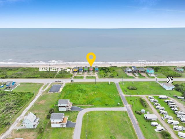 1706 Highway 87, Gilchrist, TX 77617