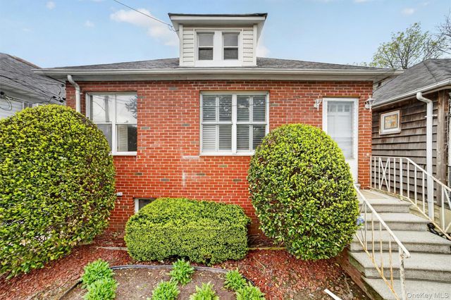 1218 Ellsworth Avenue, Bronx, NY 10465