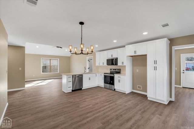 100 Weston Cove, Brookland, AR 72417