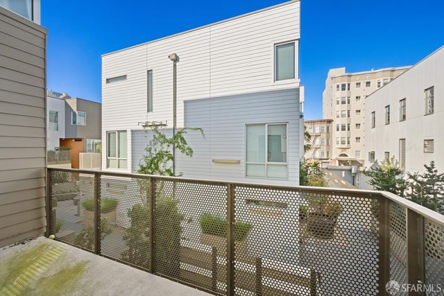 1345 Turk Street 210, San Francisco, CA 94115