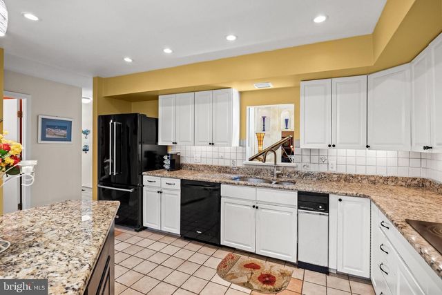 19 BUNNING DR, Voorhees, NJ 08043