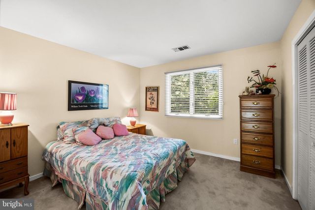 19 BUNNING DR, Voorhees, NJ 08043