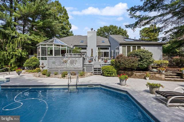 19 BUNNING DR, Voorhees, NJ 08043