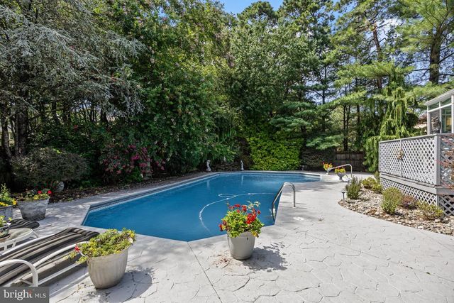 19 BUNNING DR, Voorhees, NJ 08043