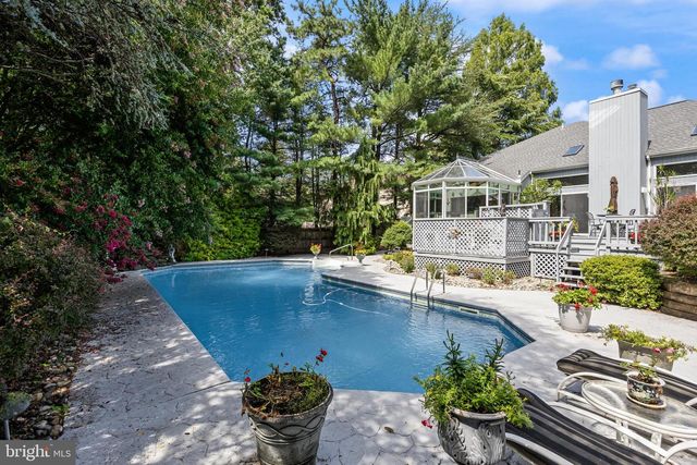 19 BUNNING DR, Voorhees, NJ 08043