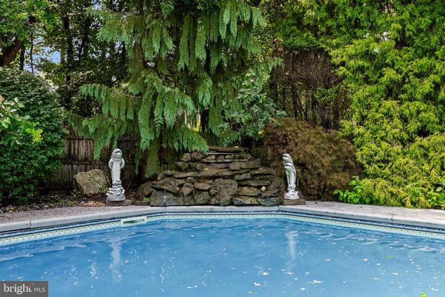 19 BUNNING DR, Voorhees, NJ 08043