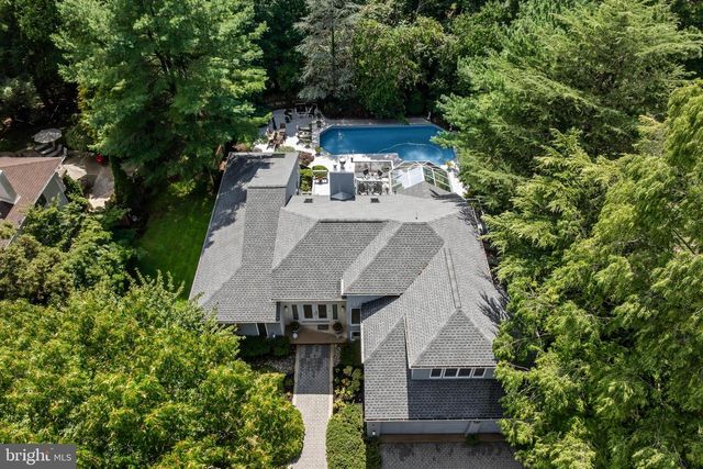 19 BUNNING DR, Voorhees, NJ 08043