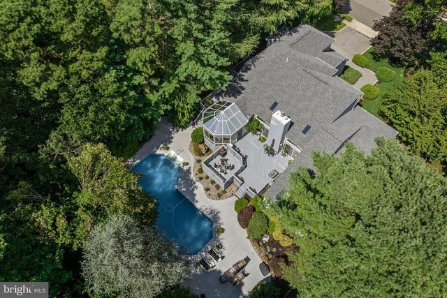 19 BUNNING DR, Voorhees, NJ 08043