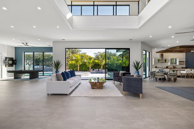 706 Lakeside Circle, North Palm Beach, FL 33408