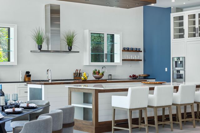 706 Lakeside Circle, North Palm Beach, FL 33408