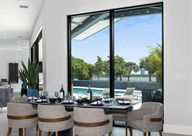 706 Lakeside Circle, North Palm Beach, FL 33408