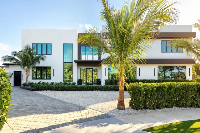 706 Lakeside Circle, North Palm Beach, FL 33408