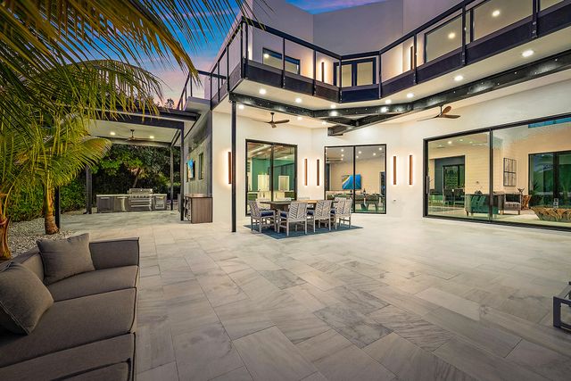 706 Lakeside Circle, North Palm Beach, FL 33408