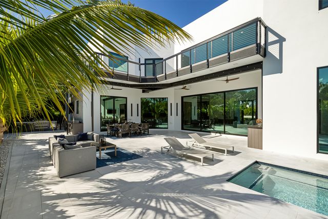 706 Lakeside Circle, North Palm Beach, FL 33408