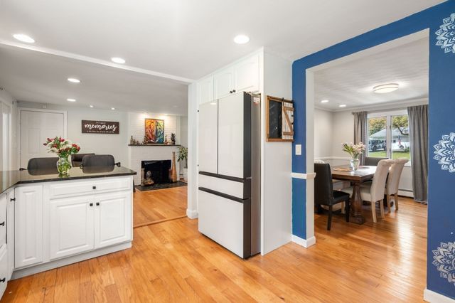 7 Lamphere Cir, Framingham, MA 01701