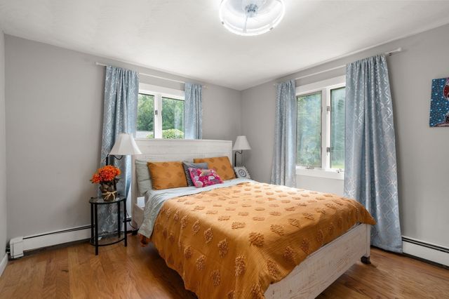 7 Lamphere Cir, Framingham, MA 01701