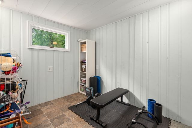 7 Lamphere Cir, Framingham, MA 01701