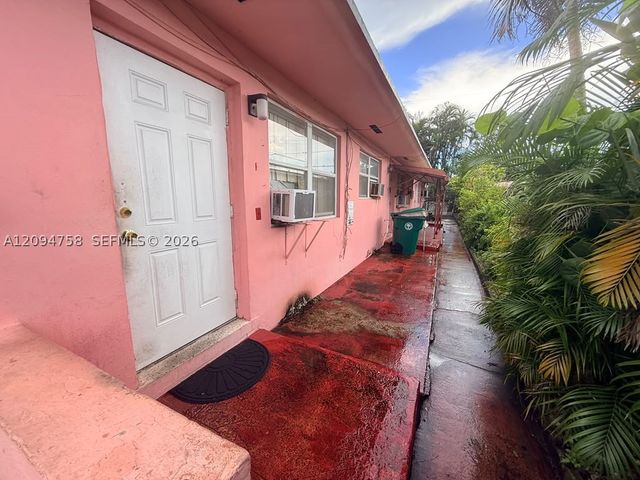 3070 NW 20th St 2, Miami, FL 33142