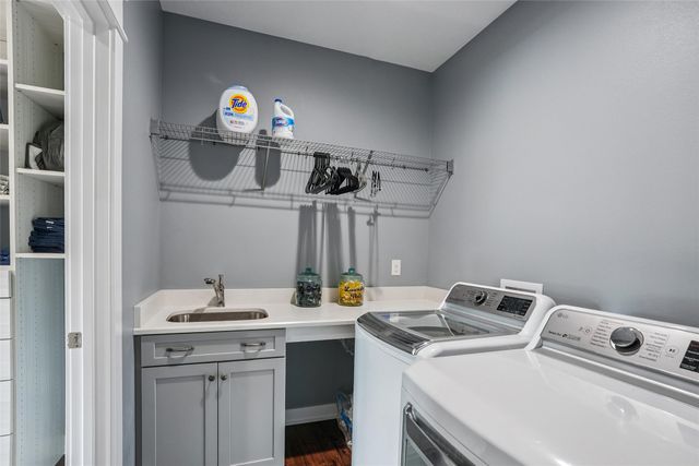 5606 Rose Avenue, Des Moines, IA 50321