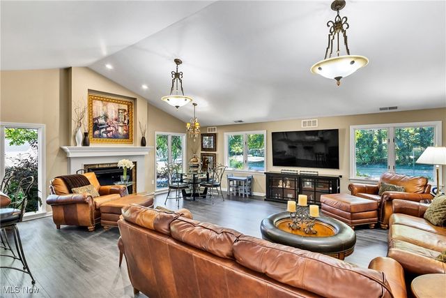 3770 Fairway Drive, Canfield, OH 44406