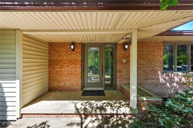 3770 Fairway Drive, Canfield, OH 44406