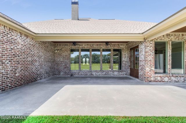 526 Lavergne Road, Rayne, LA 70578