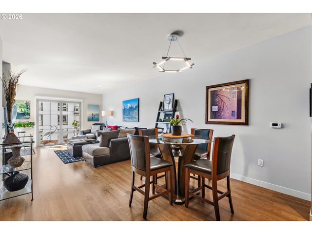 1310 Nw NAITO Pkwy 206, Portland, OR 97209