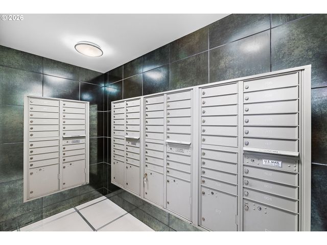 1310 Nw NAITO Pkwy 206, Portland, OR 97209