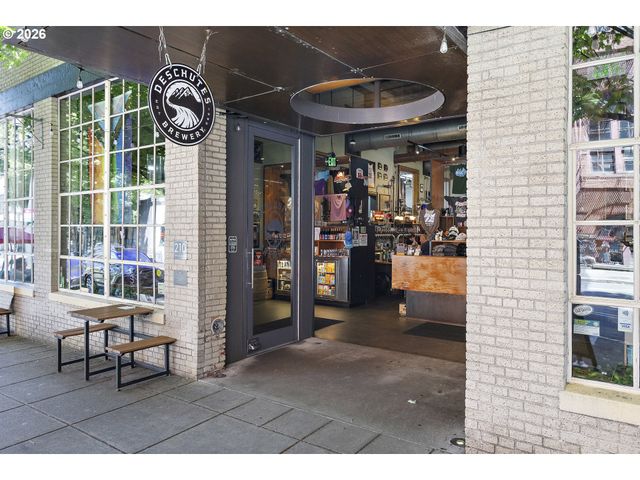 1310 Nw NAITO Pkwy 206, Portland, OR 97209