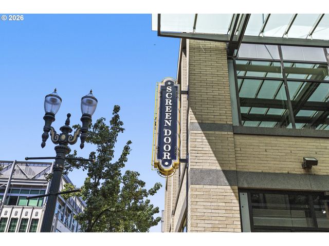 1310 Nw NAITO Pkwy 206, Portland, OR 97209