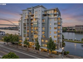 1310 Nw NAITO Pkwy 206, Portland, OR 97209