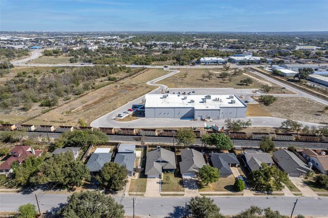 1610 Taron DR, Round Rock, TX 78681