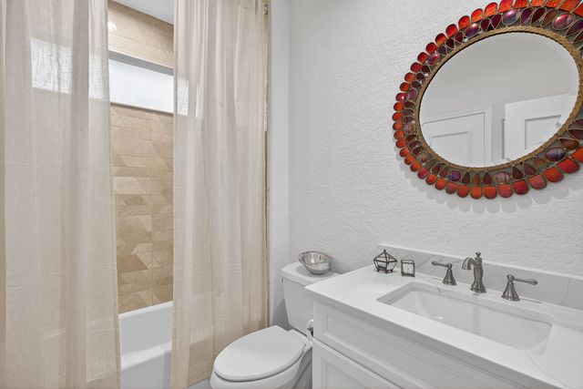 402 Horseshoe Bay North BLVD, Horseshoe Bay, TX 78657