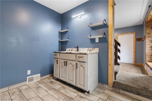 200 19th Street NW, Barberton, OH 44203