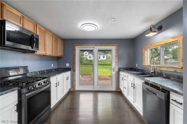 200 19th Street NW, Barberton, OH 44203