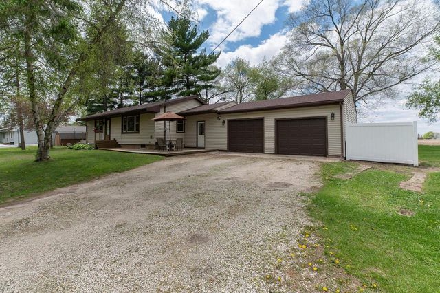 N6749 Tippecanoe Trail, Elkhorn, WI 53121