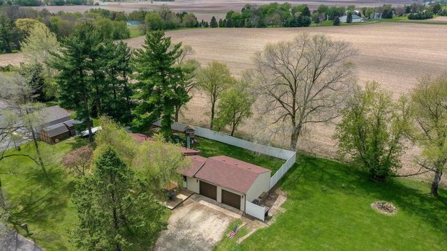 N6749 Tippecanoe Trail, Elkhorn, WI 53121
